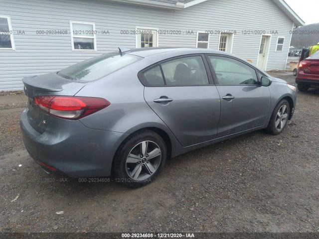 Photo 3 VIN: 3KPFL4A76JE185667 - KIA FORTE 