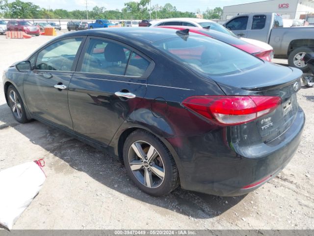 Photo 2 VIN: 3KPFL4A76JE192232 - KIA FORTE 