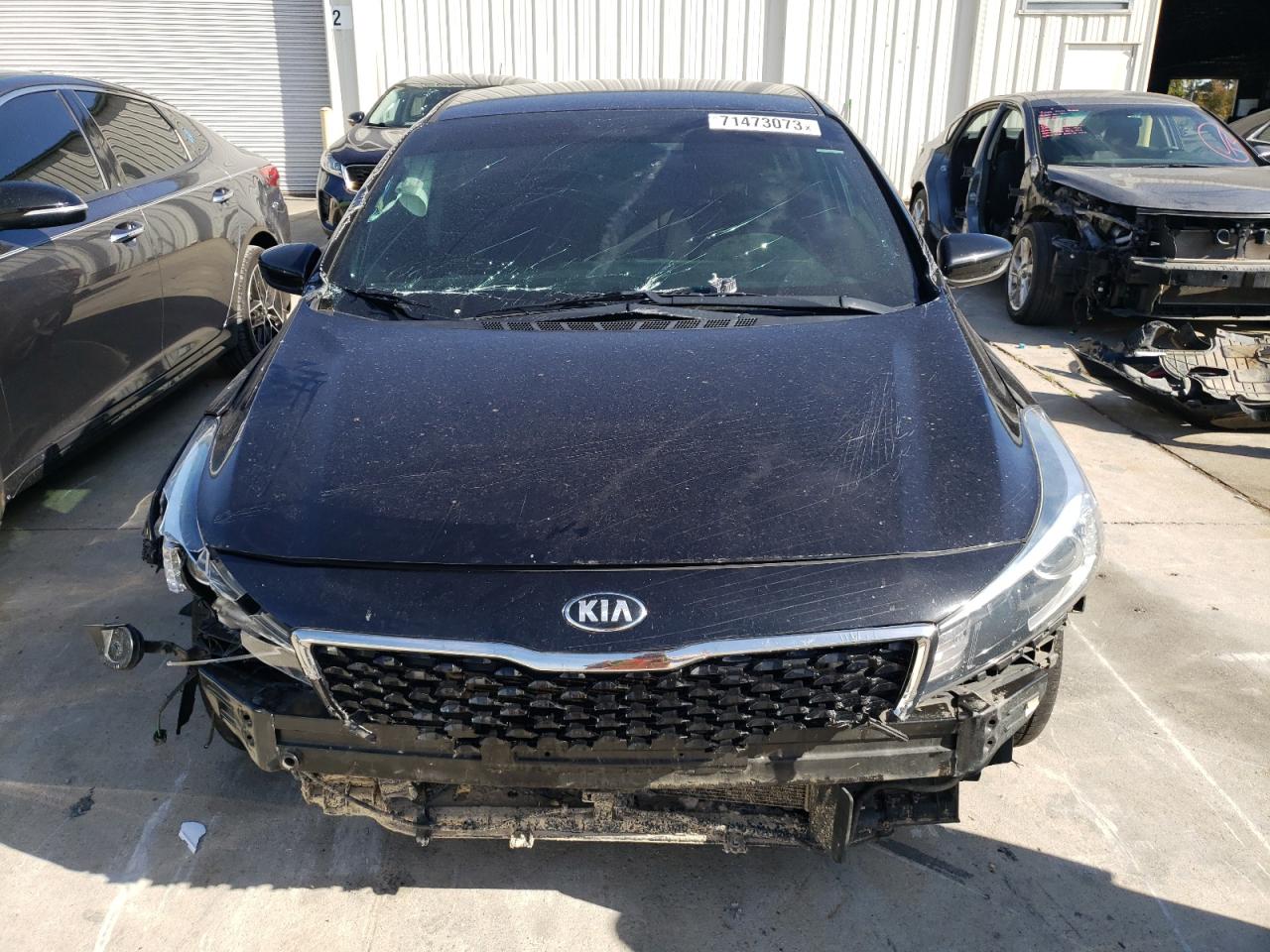 Photo 4 VIN: 3KPFL4A76JE221857 - KIA FORTE 