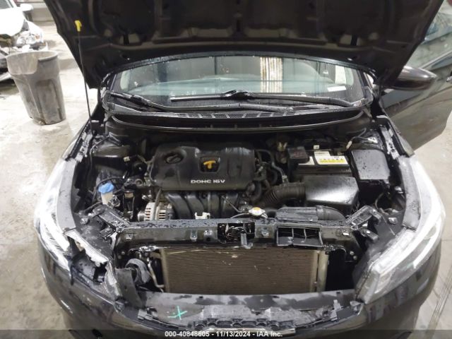 Photo 9 VIN: 3KPFL4A76JE226217 - KIA FORTE 