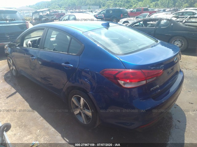 Photo 2 VIN: 3KPFL4A76JE230851 - KIA FORTE 