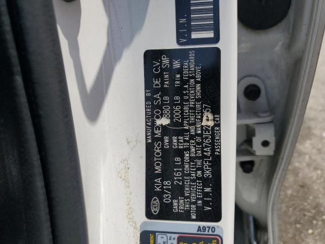 Photo 12 VIN: 3KPFL4A76JE247357 - KIA FORTE LX 