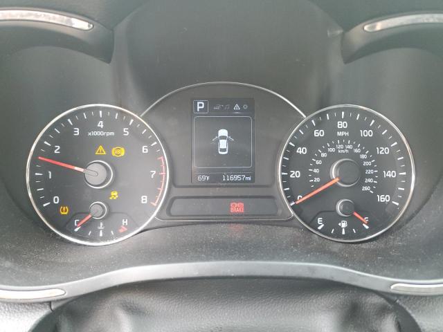 Photo 8 VIN: 3KPFL4A76JE247357 - KIA FORTE LX 