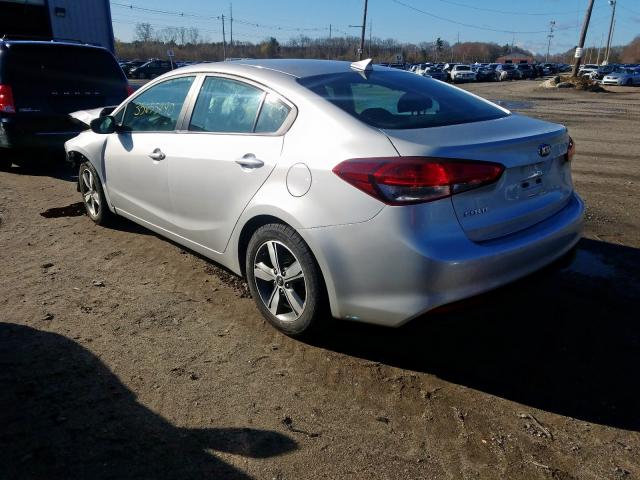 Photo 2 VIN: 3KPFL4A76JE265177 - KIA FORTE LX 