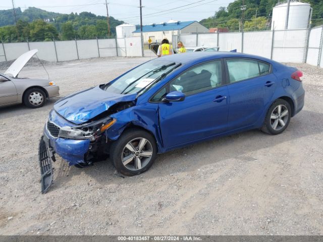 Photo 3 VIN: 3KPFL4A76JE267382 - KIA FORTE 