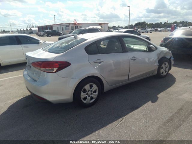 Photo 3 VIN: 3KPFL4A77HE088746 - KIA FORTE 