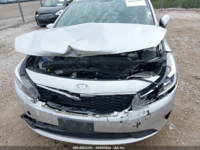 Photo 5 VIN: 3KPFL4A77HE108302 - KIA FORTE 