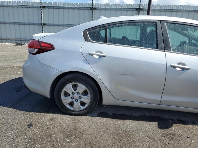 Photo 11 VIN: 3KPFL4A77HE108817 - KIA FORTE LX 