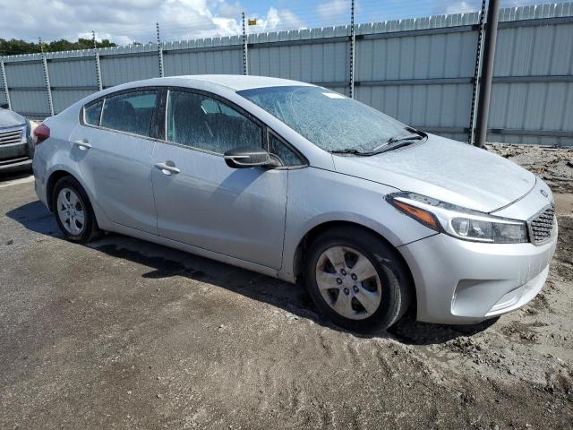 Photo 3 VIN: 3KPFL4A77HE108817 - KIA FORTE LX 