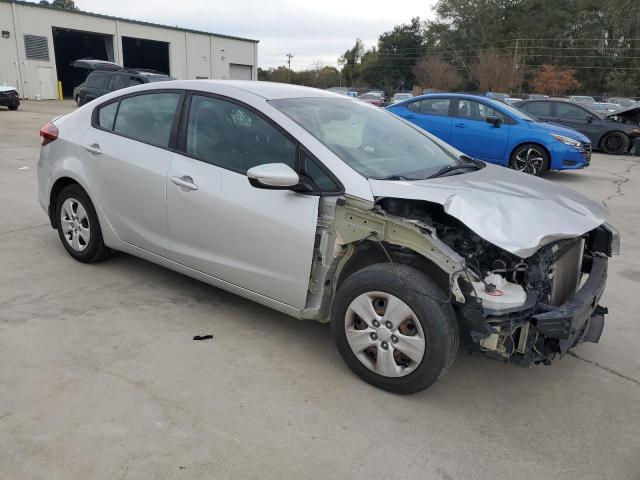 Photo 3 VIN: 3KPFL4A77HE126900 - KIA FORTE LX 