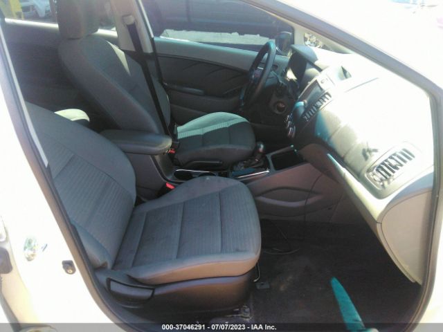 Photo 4 VIN: 3KPFL4A77HE158150 - KIA FORTE 