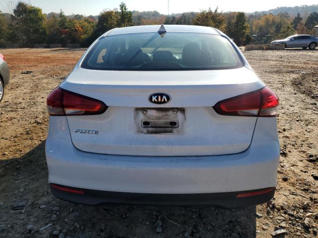 Photo 5 VIN: 3KPFL4A77JE174404 - KIA FORTE LX 