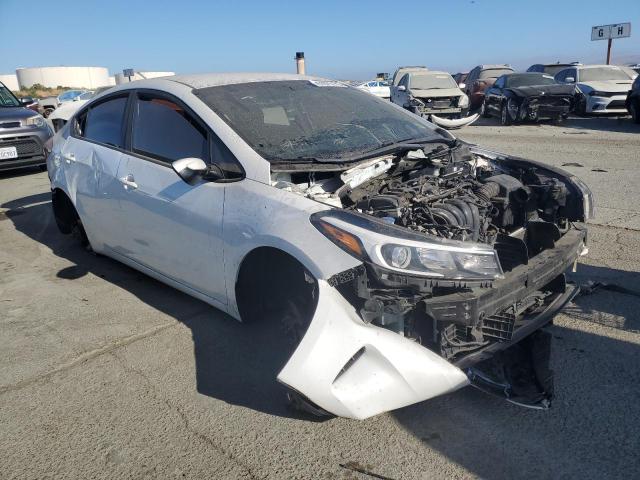 Photo 3 VIN: 3KPFL4A77JE179067 - KIA FORTE LX 