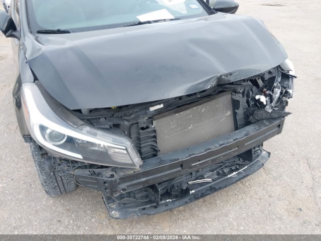 Photo 5 VIN: 3KPFL4A77JE179697 - KIA FORTE 