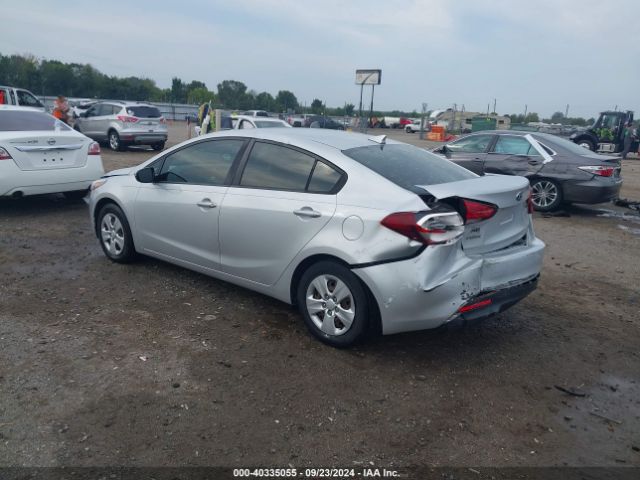 Photo 2 VIN: 3KPFL4A77JE185757 - KIA FORTE 