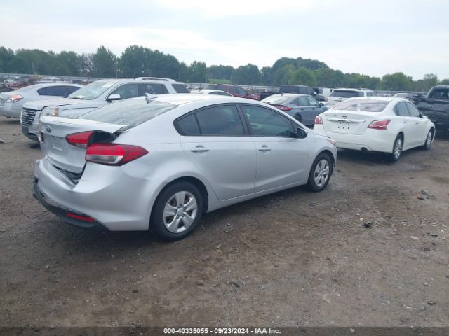 Photo 3 VIN: 3KPFL4A77JE185757 - KIA FORTE 