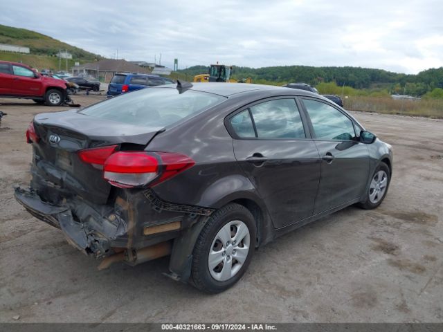 Photo 3 VIN: 3KPFL4A77JE194166 - KIA FORTE 