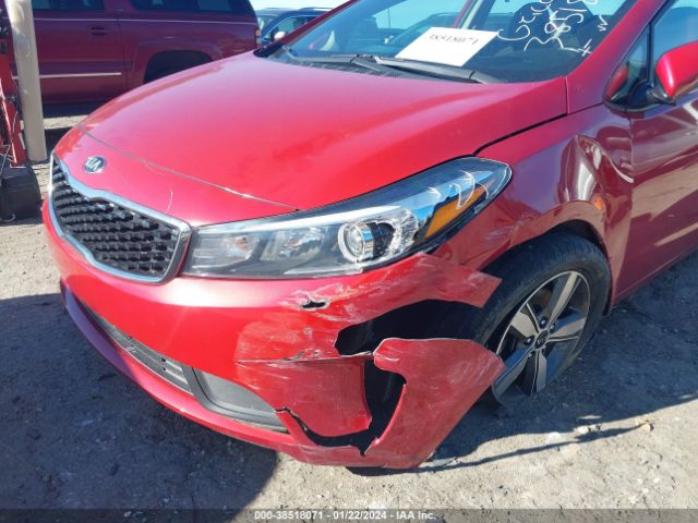 Photo 5 VIN: 3KPFL4A77JE207479 - KIA FORTE 