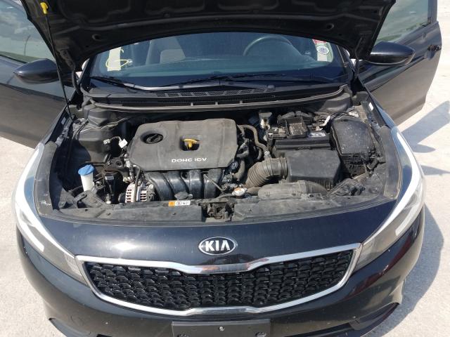 Photo 6 VIN: 3KPFL4A77JE207837 - KIA FORTE LX 