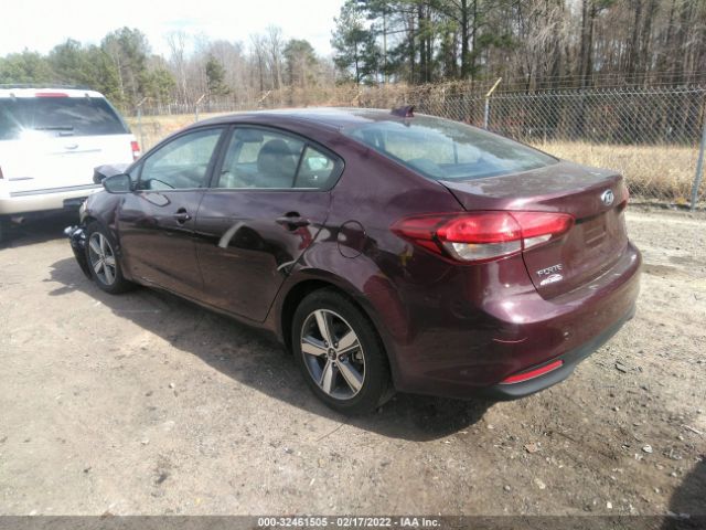 Photo 2 VIN: 3KPFL4A77JE226517 - KIA FORTE 