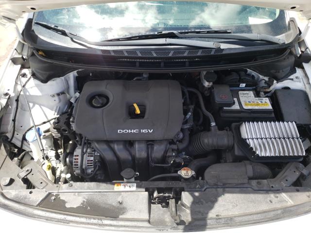 Photo 6 VIN: 3KPFL4A77JE245200 - KIA FORTE LX 