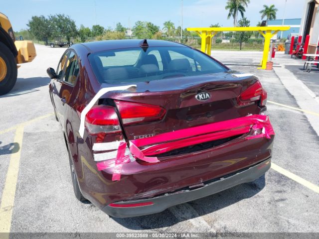 Photo 5 VIN: 3KPFL4A77JE250705 - KIA FORTE 