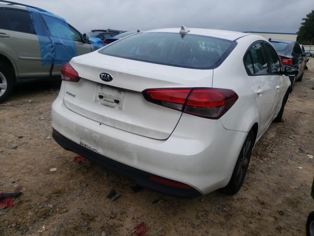 Photo 3 VIN: 3KPFL4A77JE267021 - KIA FORTE LX 