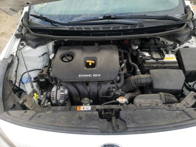 Photo 6 VIN: 3KPFL4A77JE267021 - KIA FORTE LX 