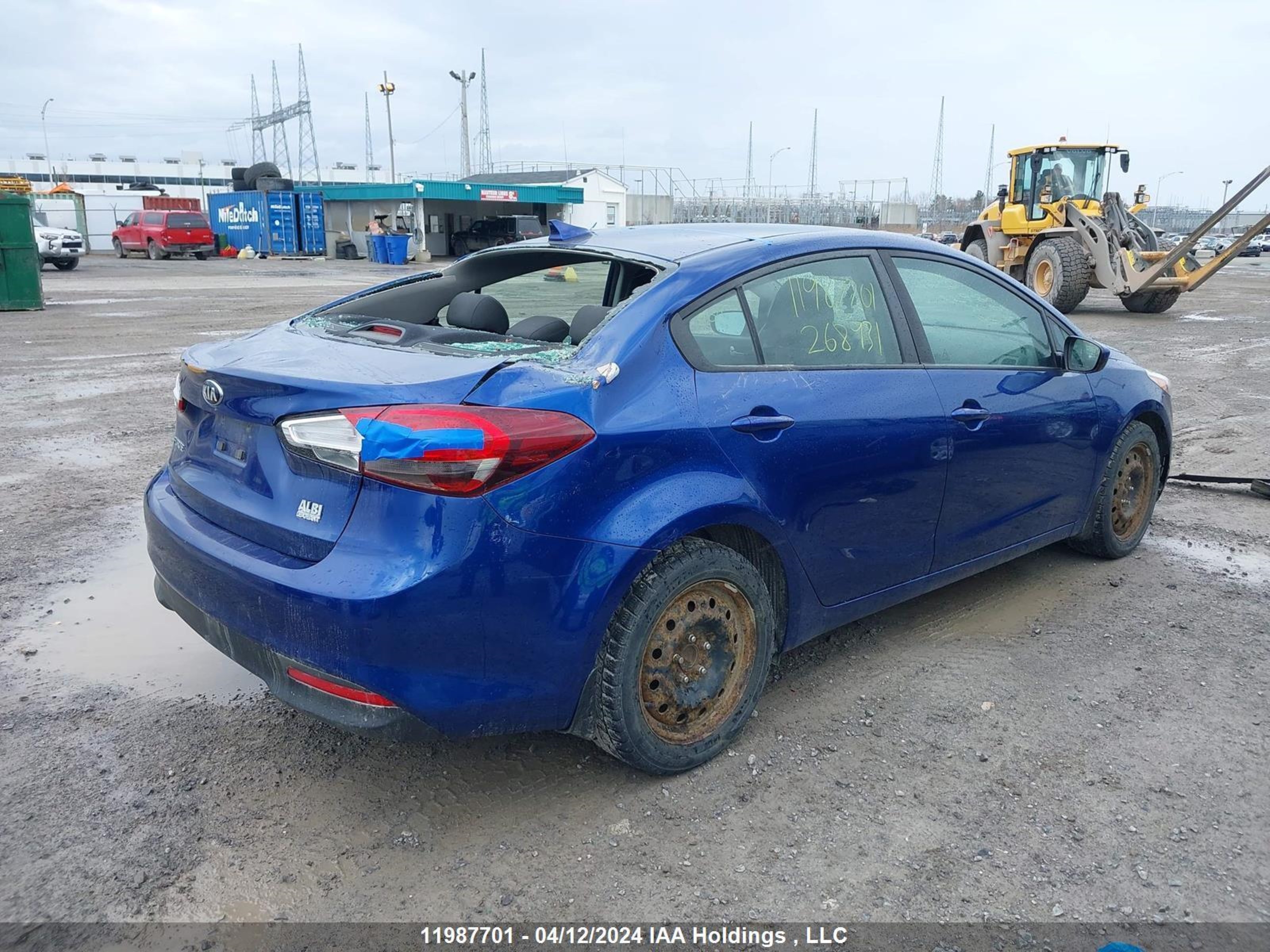 Photo 3 VIN: 3KPFL4A77JE268931 - KIA FORTE 