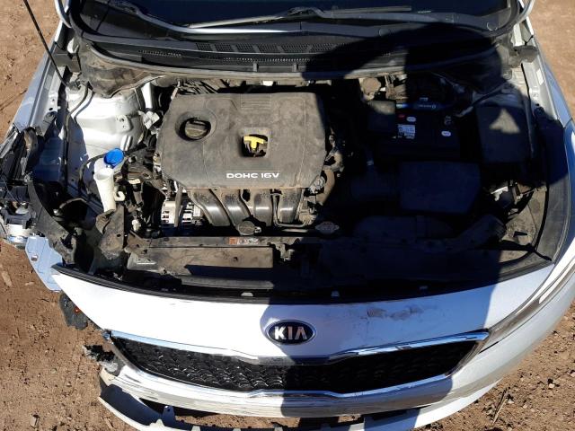 Photo 10 VIN: 3KPFL4A77JE269593 - KIA FORTE 