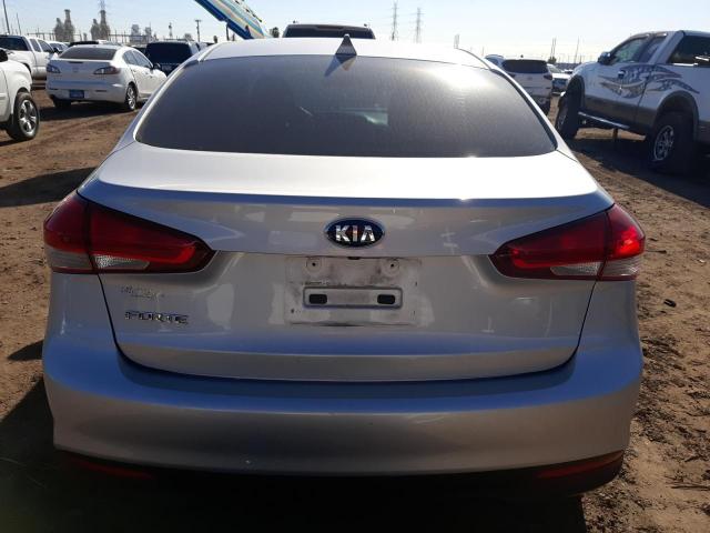 Photo 5 VIN: 3KPFL4A77JE269593 - KIA FORTE 