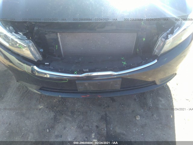 Photo 5 VIN: 3KPFL4A77JE272431 - KIA FORTE 