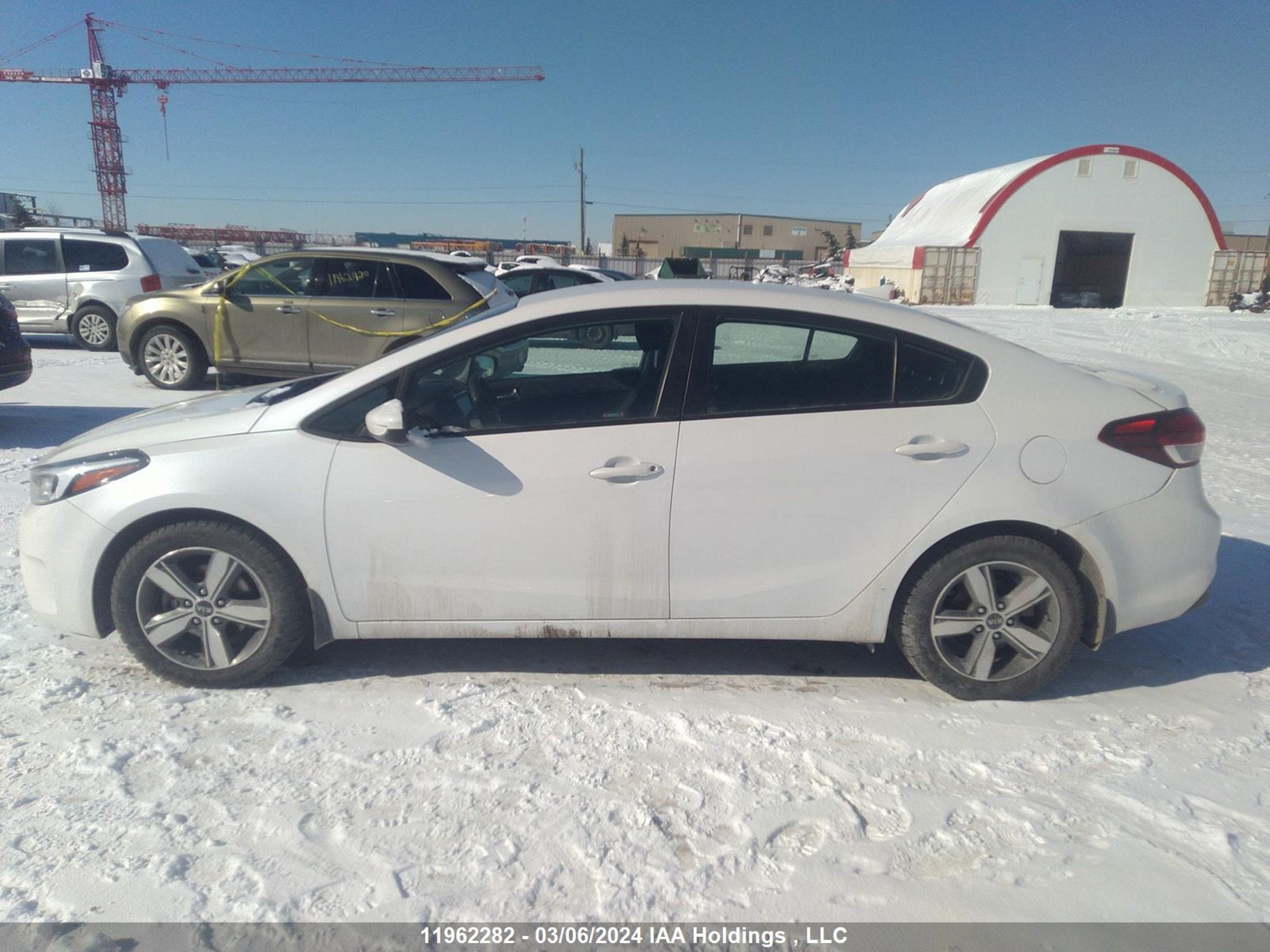 Photo 13 VIN: 3KPFL4A77JE280125 - KIA FORTE 