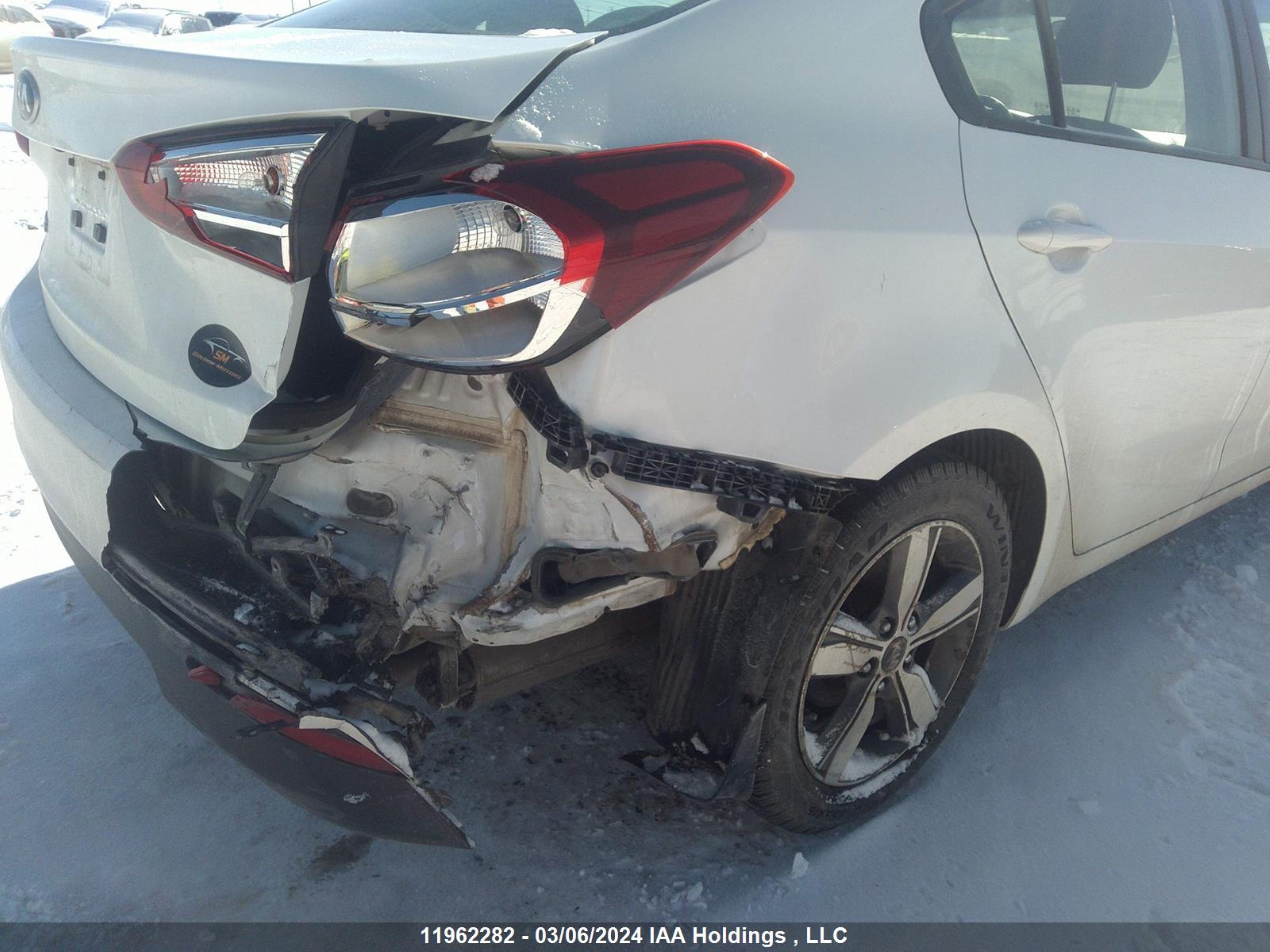 Photo 5 VIN: 3KPFL4A77JE280125 - KIA FORTE 