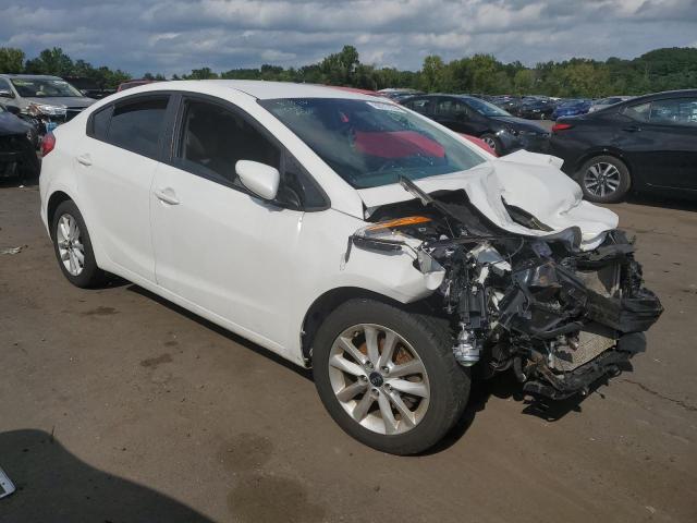 Photo 3 VIN: 3KPFL4A78HE007768 - KIA FORTE LX 