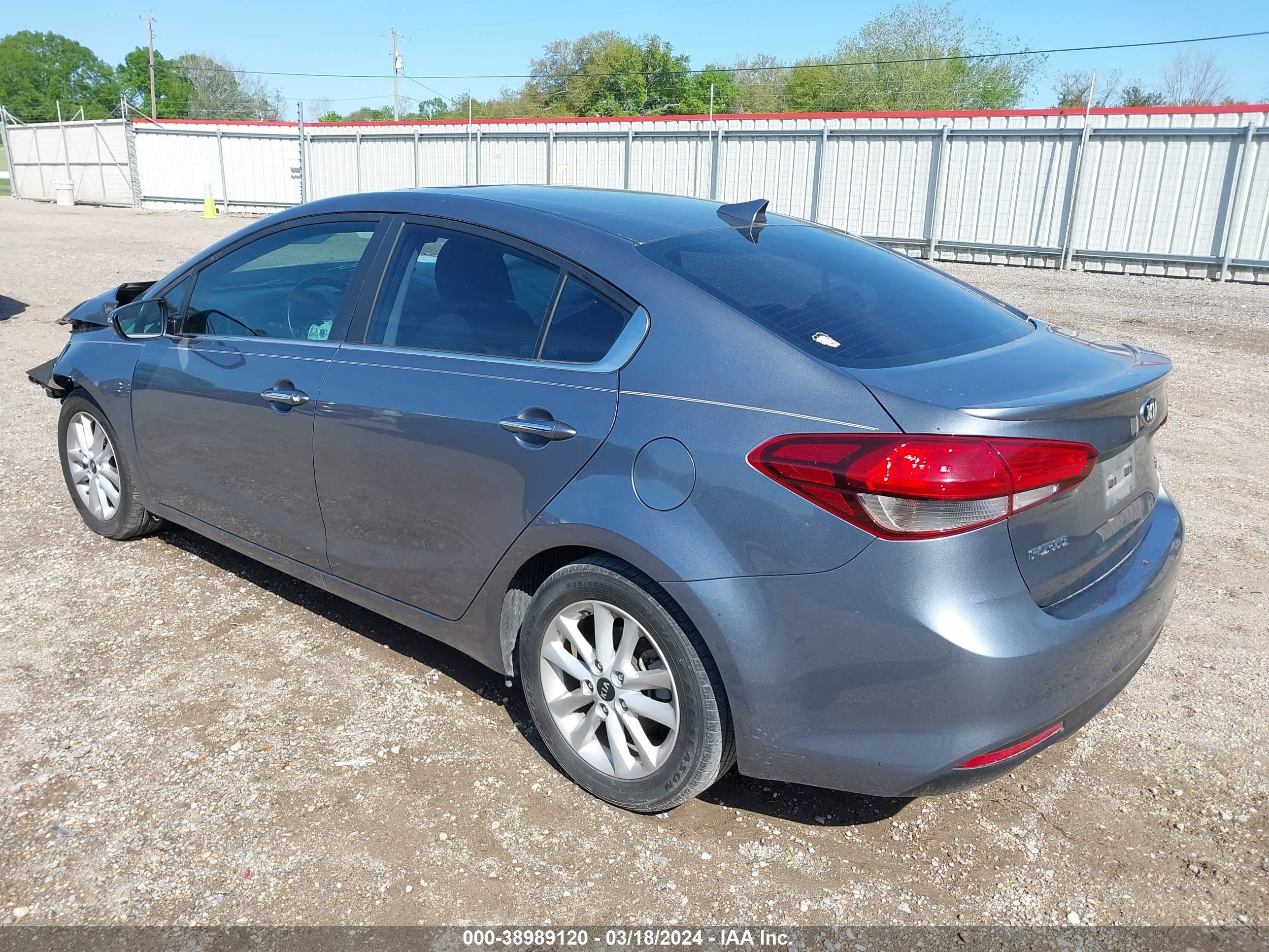 Photo 2 VIN: 3KPFL4A78HE048904 - KIA FORTE 