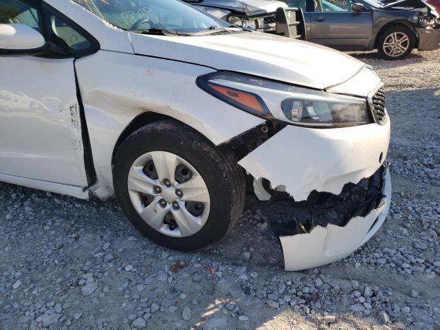 Photo 8 VIN: 3KPFL4A78HE096564 - KIA FORTE LX 