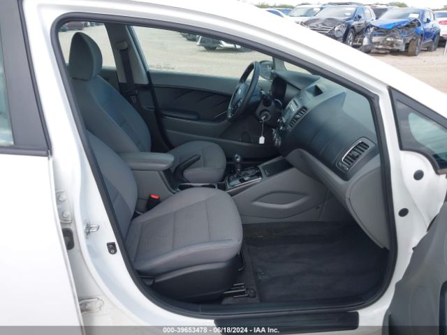 Photo 4 VIN: 3KPFL4A78HE098072 - KIA FORTE 