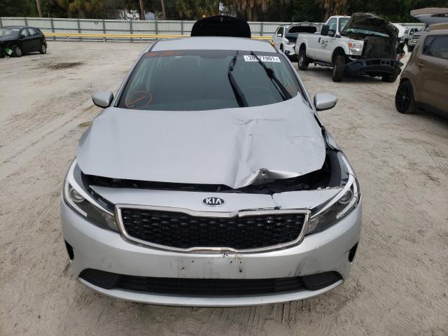 Photo 8 VIN: 3KPFL4A78HE127277 - KIA FORTE LX 