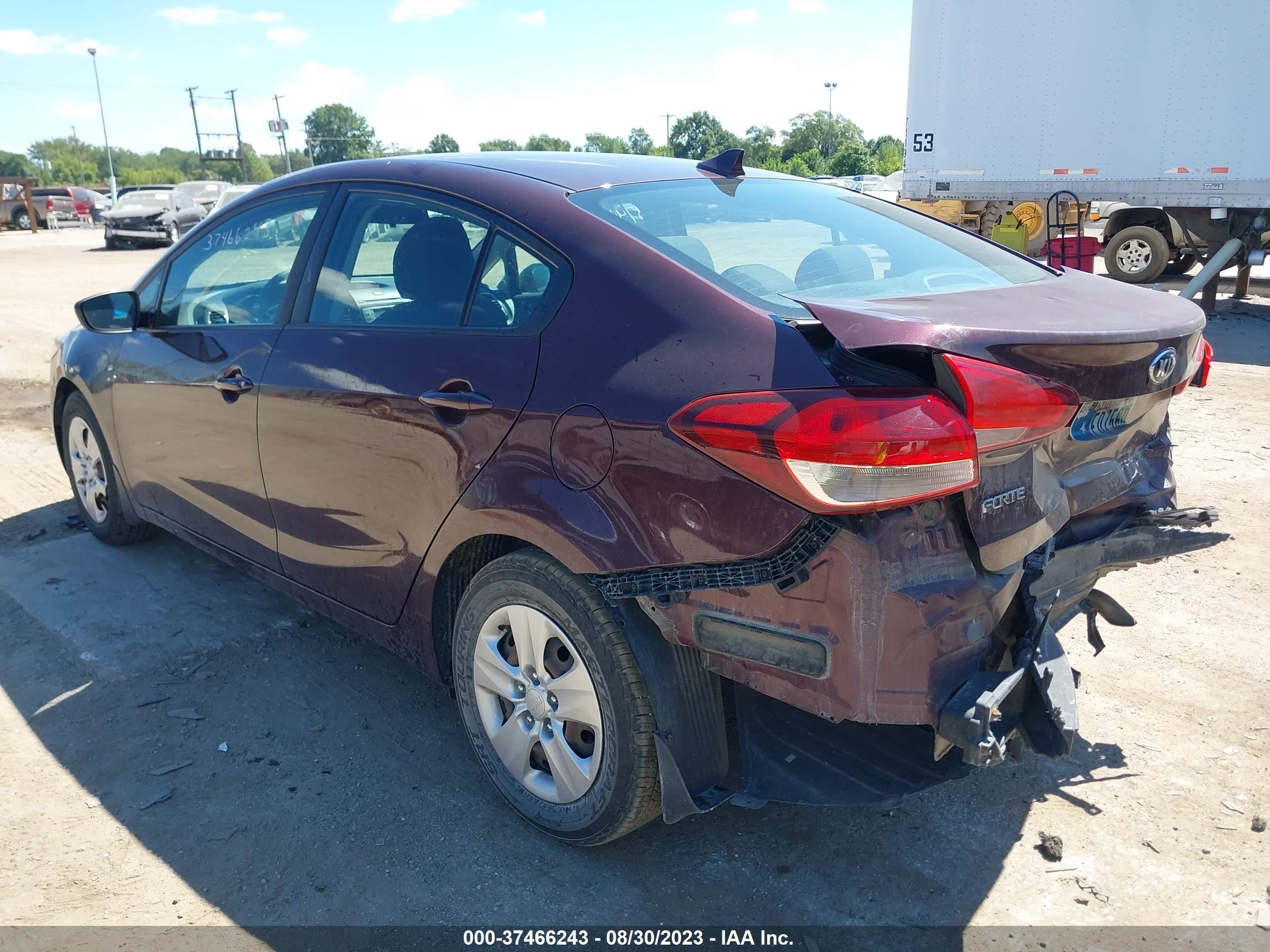 Photo 2 VIN: 3KPFL4A78HE147710 - KIA FORTE 