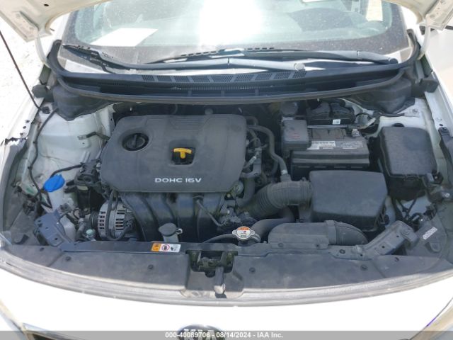 Photo 9 VIN: 3KPFL4A78JE167042 - KIA FORTE 