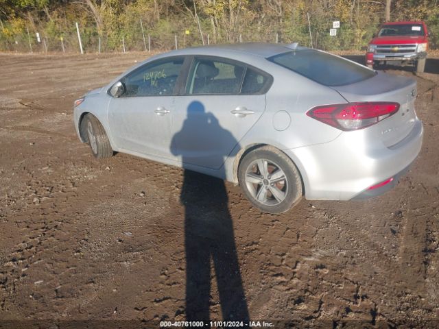 Photo 2 VIN: 3KPFL4A78JE169972 - KIA FORTE 