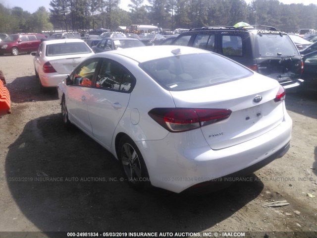 Photo 2 VIN: 3KPFL4A78JE173844 - KIA FORTE 