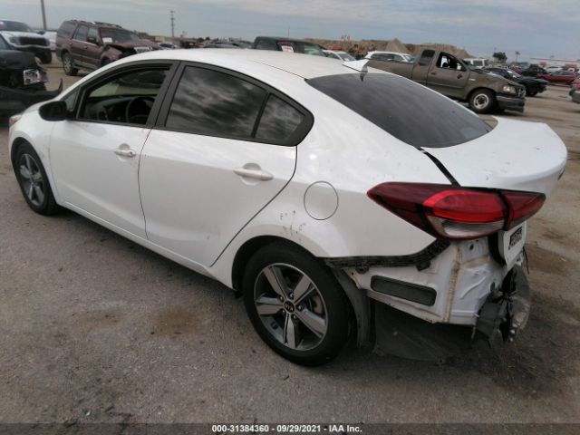 Photo 2 VIN: 3KPFL4A78JE174976 - KIA FORTE 