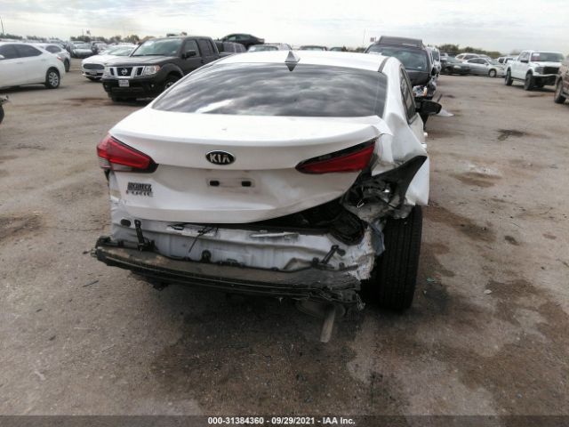 Photo 5 VIN: 3KPFL4A78JE174976 - KIA FORTE 