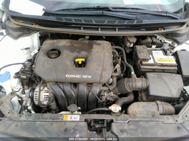 Photo 9 VIN: 3KPFL4A78JE174976 - KIA FORTE 