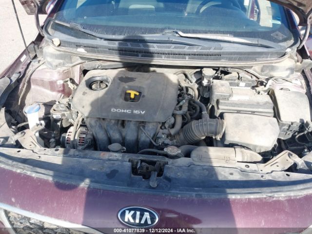 Photo 9 VIN: 3KPFL4A78JE176274 - KIA FORTE 