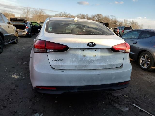 Photo 5 VIN: 3KPFL4A78JE191230 - KIA FORTE LX 