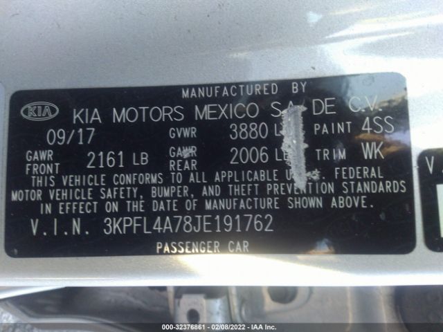 Photo 8 VIN: 3KPFL4A78JE191762 - KIA FORTE 