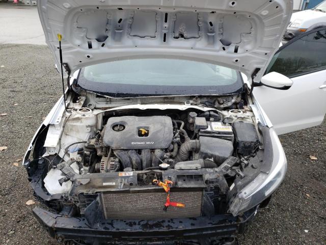 Photo 10 VIN: 3KPFL4A78JE213517 - KIA FORTE LX 